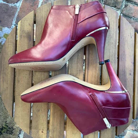 Vince Camuto Red Ankle Boots with Gold Buckle - Picture 6 of 15
